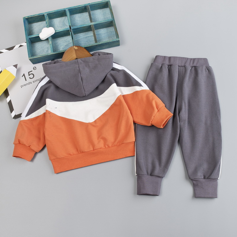 Tute da ginnastica per bambini - Outdoor Sport Outfit recensione e prezzo