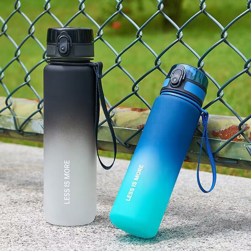 Bottiglia d'acqua sportiva da  - Outdoor Sport Field recensione e prezzo